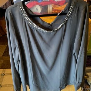 Long sleeve, gray blouse with pearl and rhinestone details, tie back.